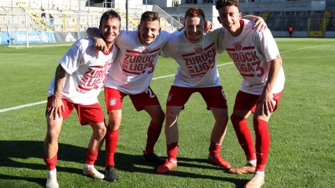 德地区第31轮前瞻：拜仁二队主场最强火力破门——