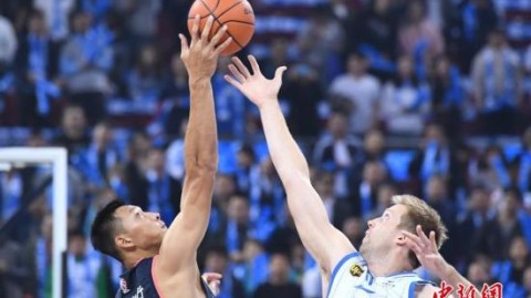 广西籍CBA球员盘点：从朱芳雨到双子星，八桂篮球的荣耀与传承